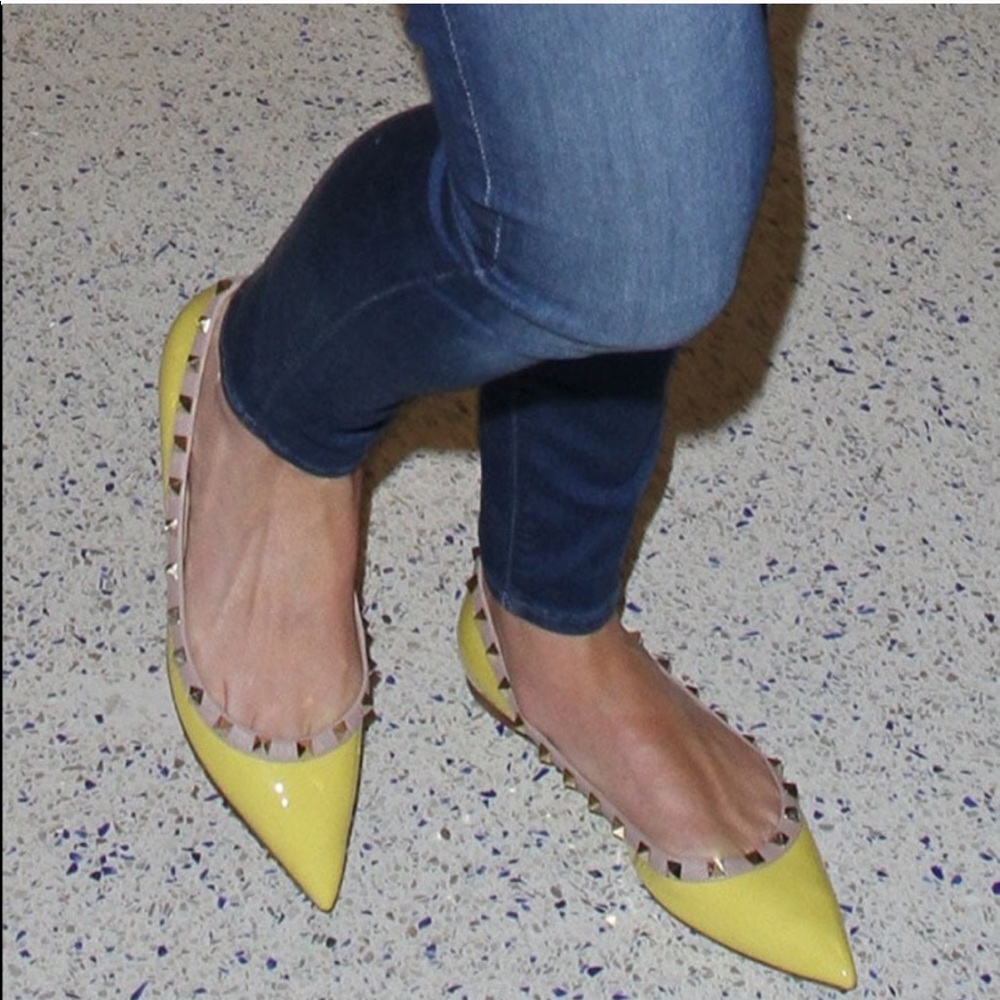 VALENTINO Yellow Rockstud Flats Size 38.5